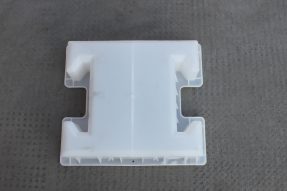 塑料連鎖磚模具的重量是決定它質(zhì)量好壞的主要因素嗎？